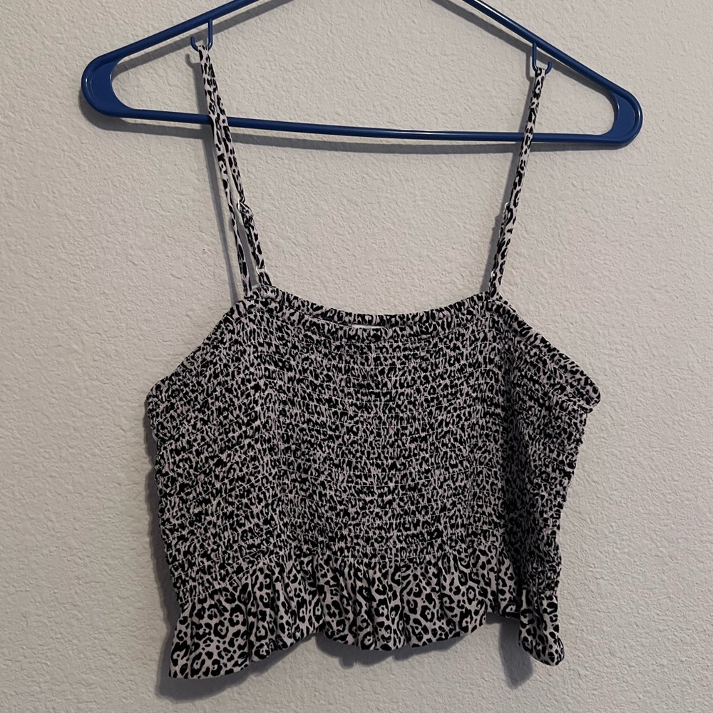 Cheetah Sleeveless Crop Top